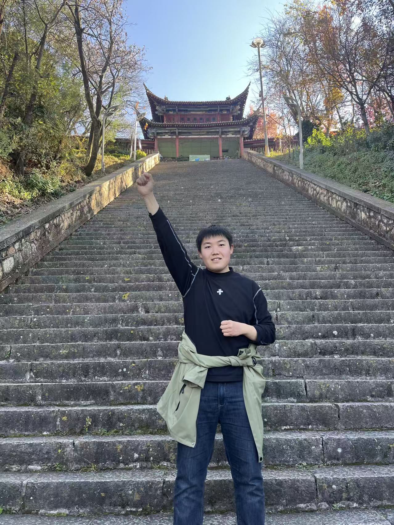 Portrait of Shuo Wang, Ph.D. student at IIIS, Tsinghua University